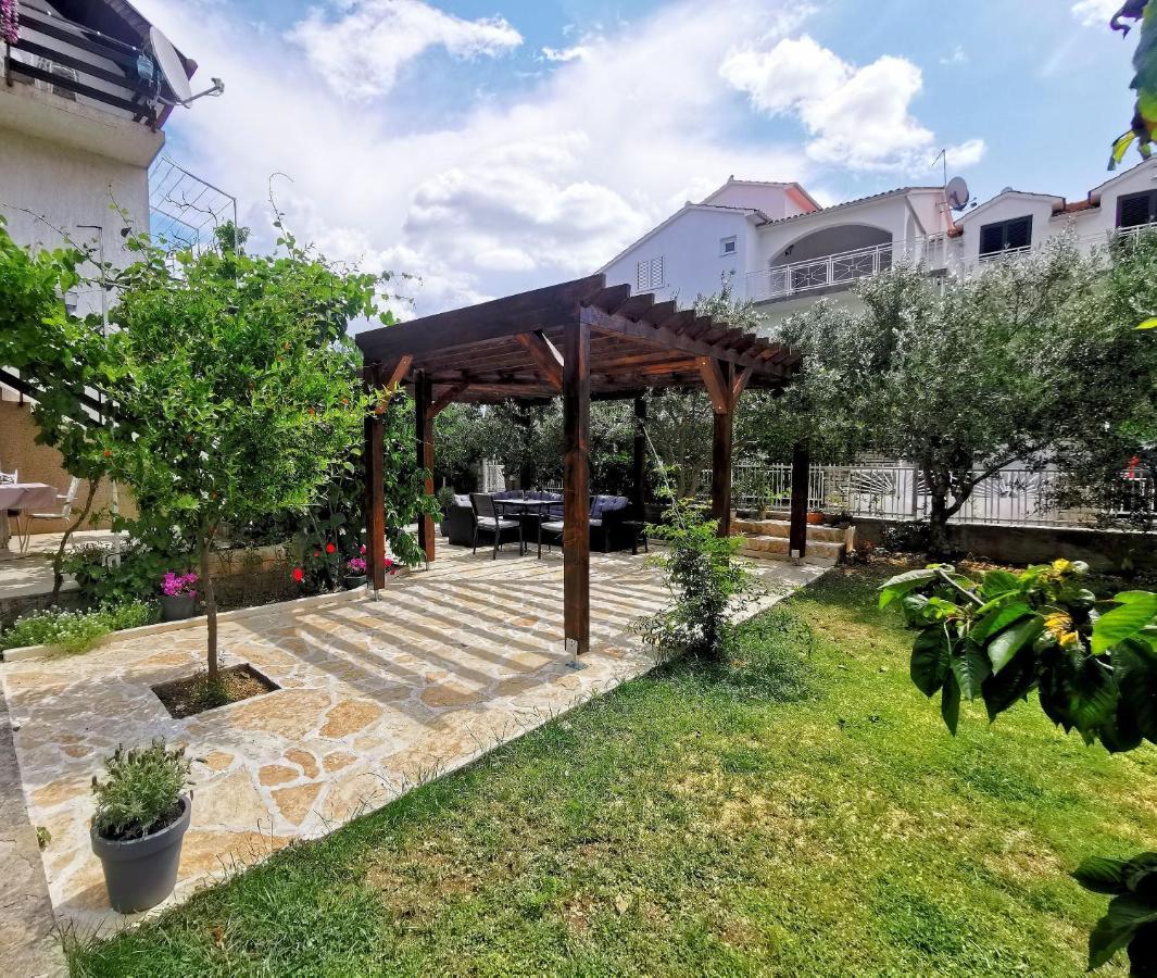 Apartments Marijana 沃迪切 外观 照片